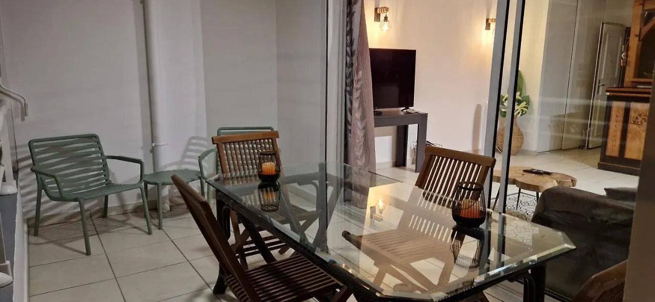 Le Lis Vacances Et Affaire Cosy Vue Mer ル・ラモトン アパート